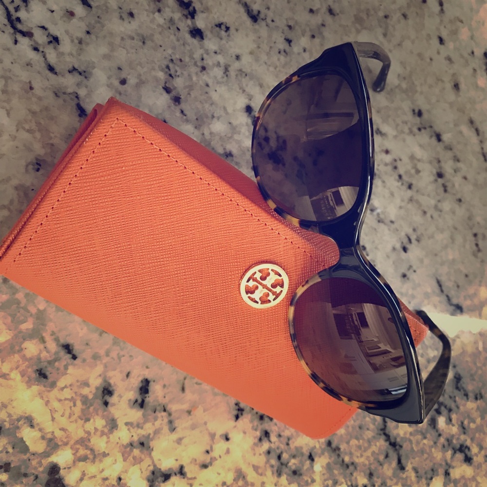 Tory Burch Cateye Sunglasses